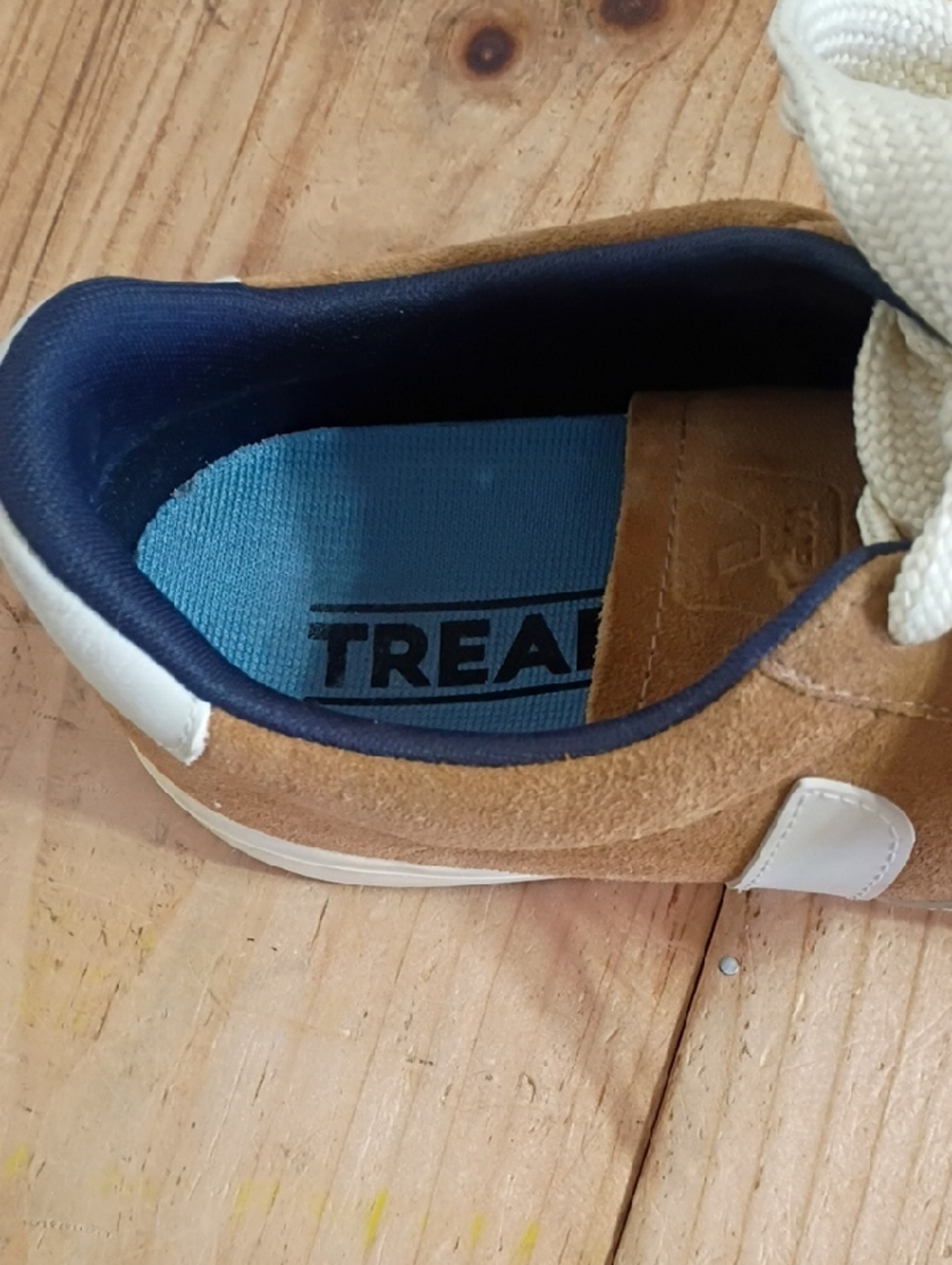 Veja Tan Suede Campo Sneakers Size 10.5 - Picture 3 of 10